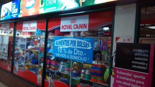 Huellitas Pet Store Veterinarian 1 huellitas pet store veterinarian