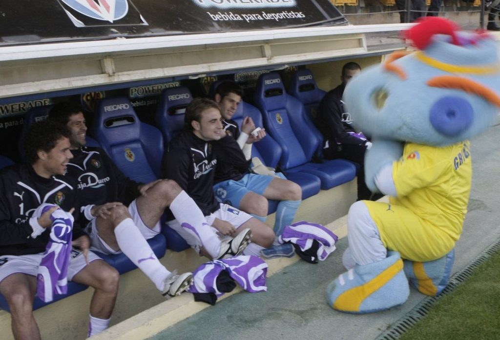 MASCOTA REAL 1 mascota real